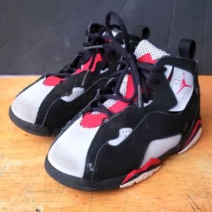 Jordan True Flight Black Varsity Red Wolf Grey (TD) Air Jordan